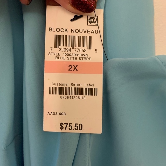 NWT Alfani 2X color block top - Picture 6 of 8